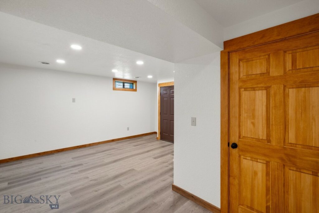 79 Dexter Peak Road, Livingston MT 59047