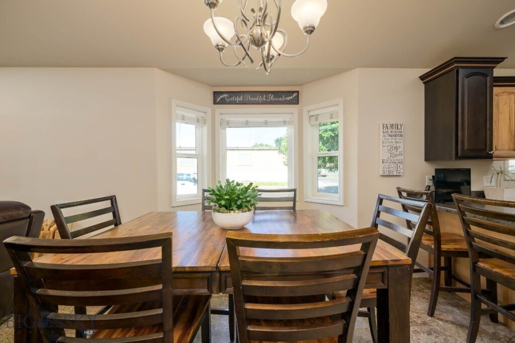 801 E 4th Street, Laurel MT 59044