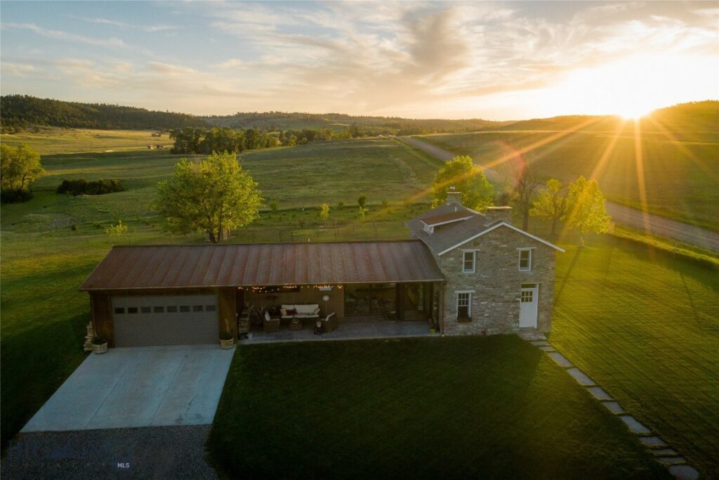 802 Deadmans Canyon Road, Reed Point MT 59069