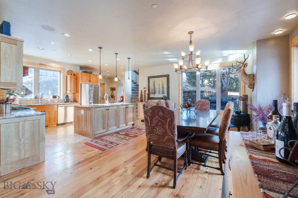 81 Steamboat Trail, Gallatin Gateway MT 59730