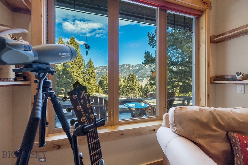 81 Steamboat Trail, Gallatin Gateway MT 59730