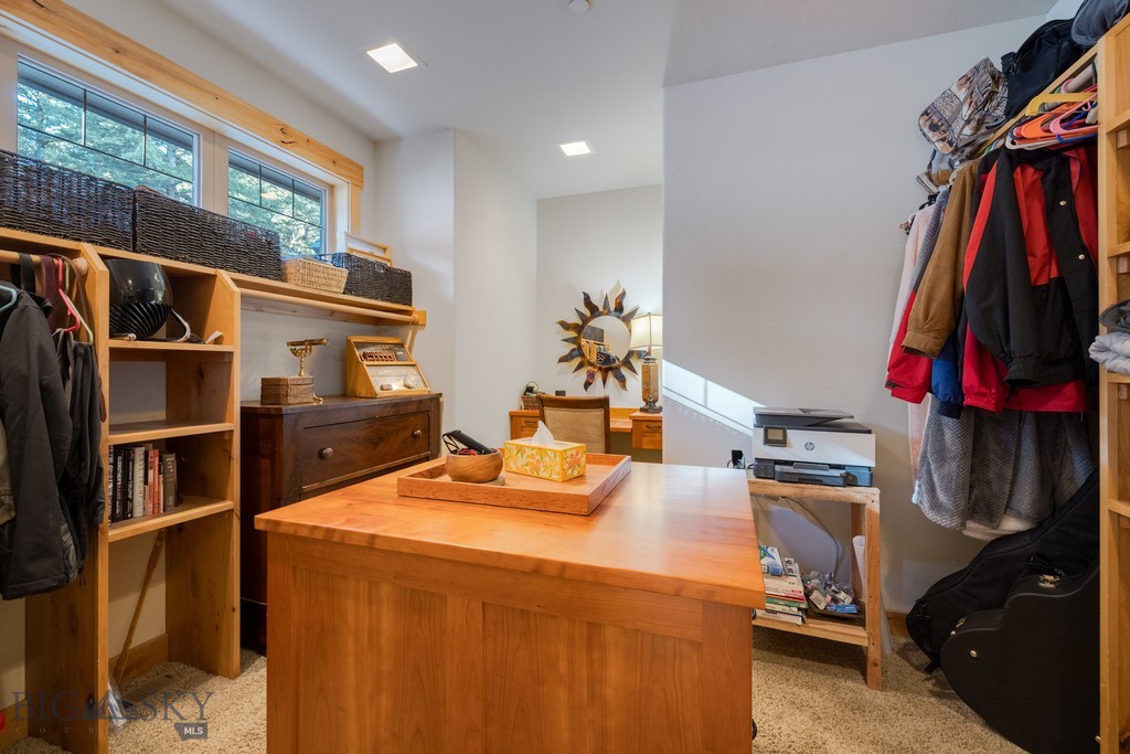 81 Steamboat Trail, Gallatin Gateway MT 59730