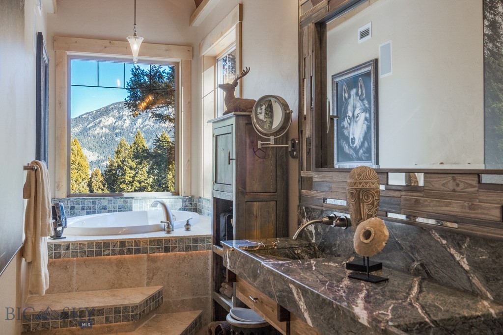81 Steamboat Trail, Gallatin Gateway MT 59730