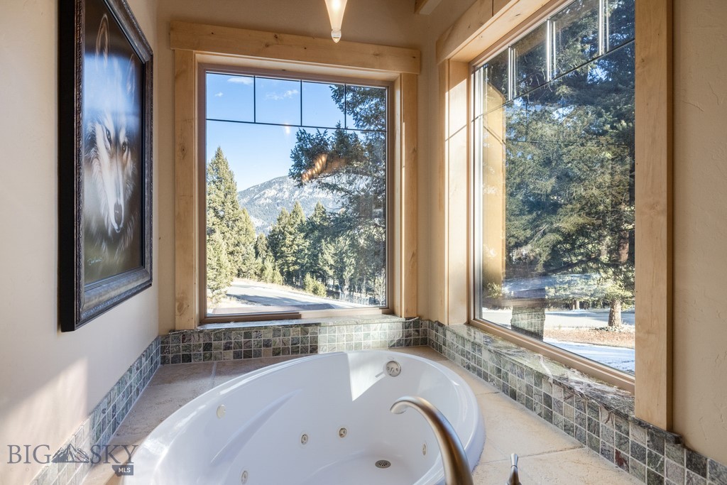 81 Steamboat Trail, Gallatin Gateway MT 59730