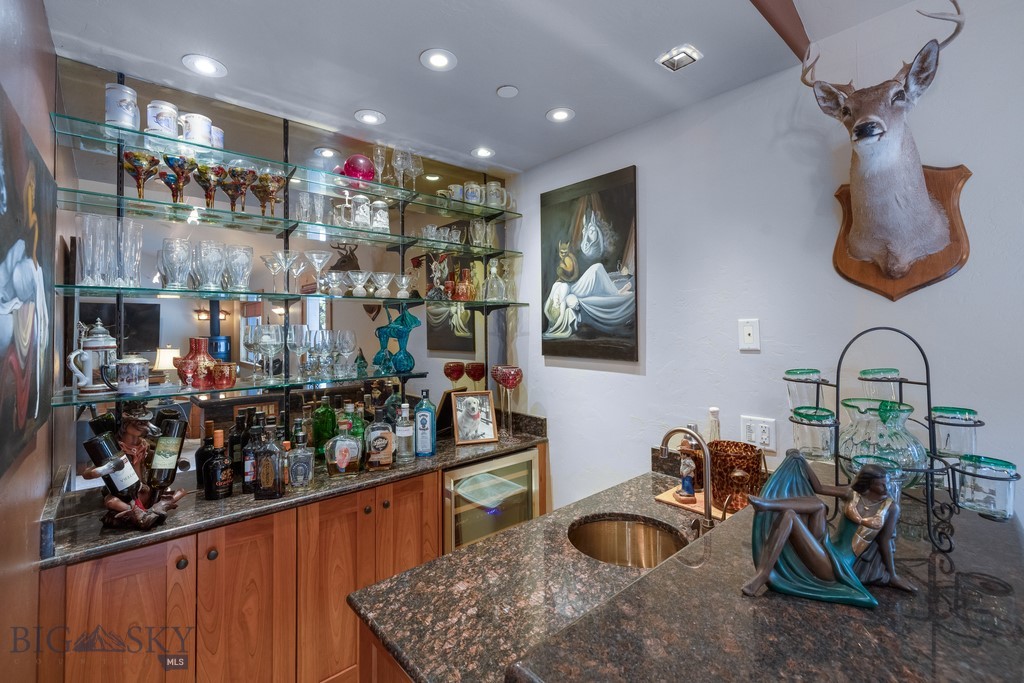 81 Steamboat Trail, Gallatin Gateway MT 59730
