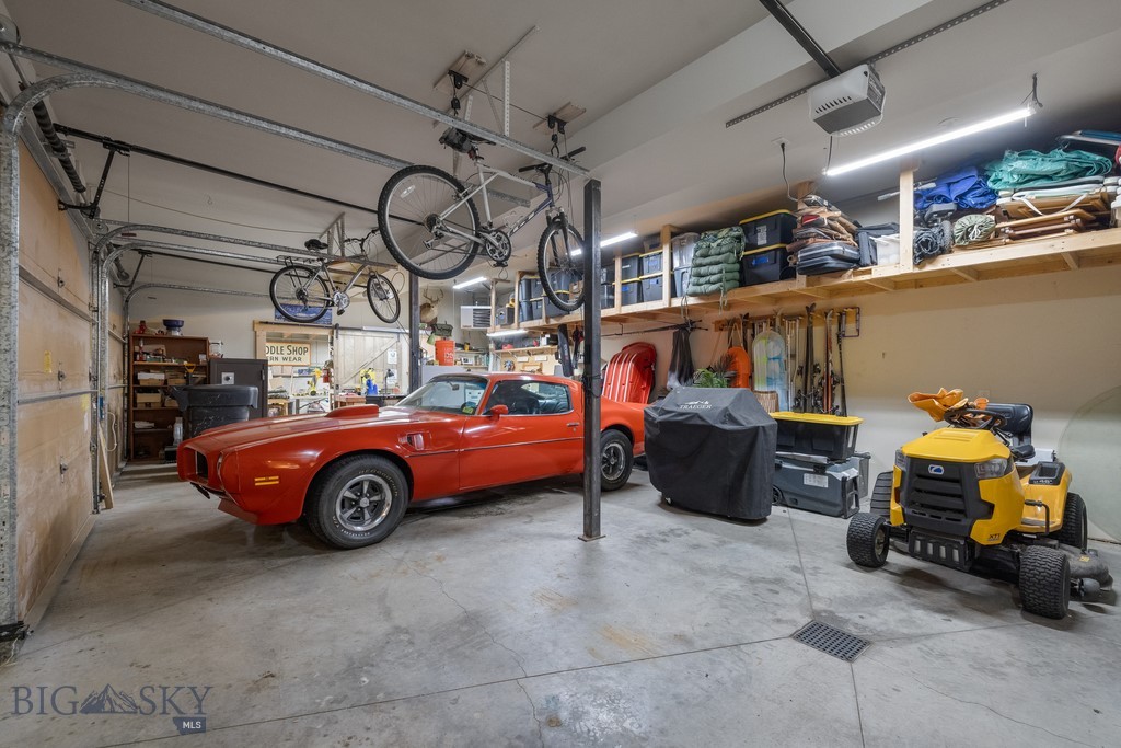 81 Steamboat Trail, Gallatin Gateway MT 59730