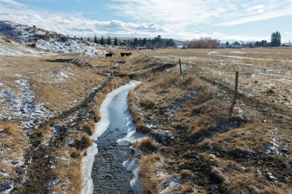 8200 Camp Creek Road, Manhattan MT 59741