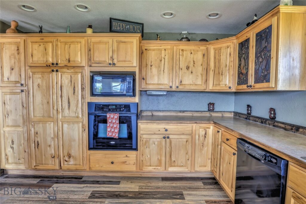 83 Big Country Drive, Townsend MT 59644