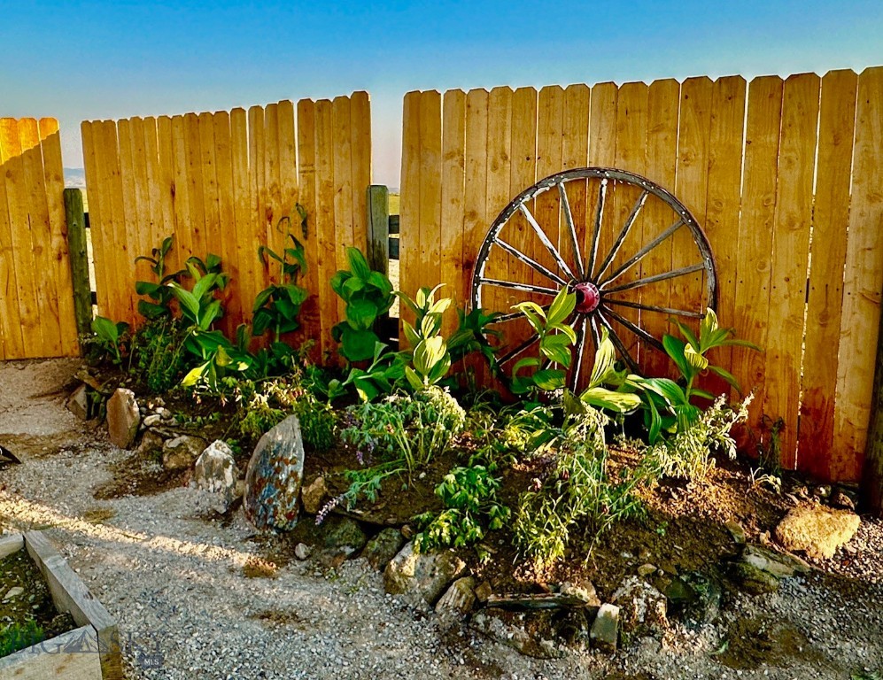 83 Big Country Drive, Townsend MT 59644