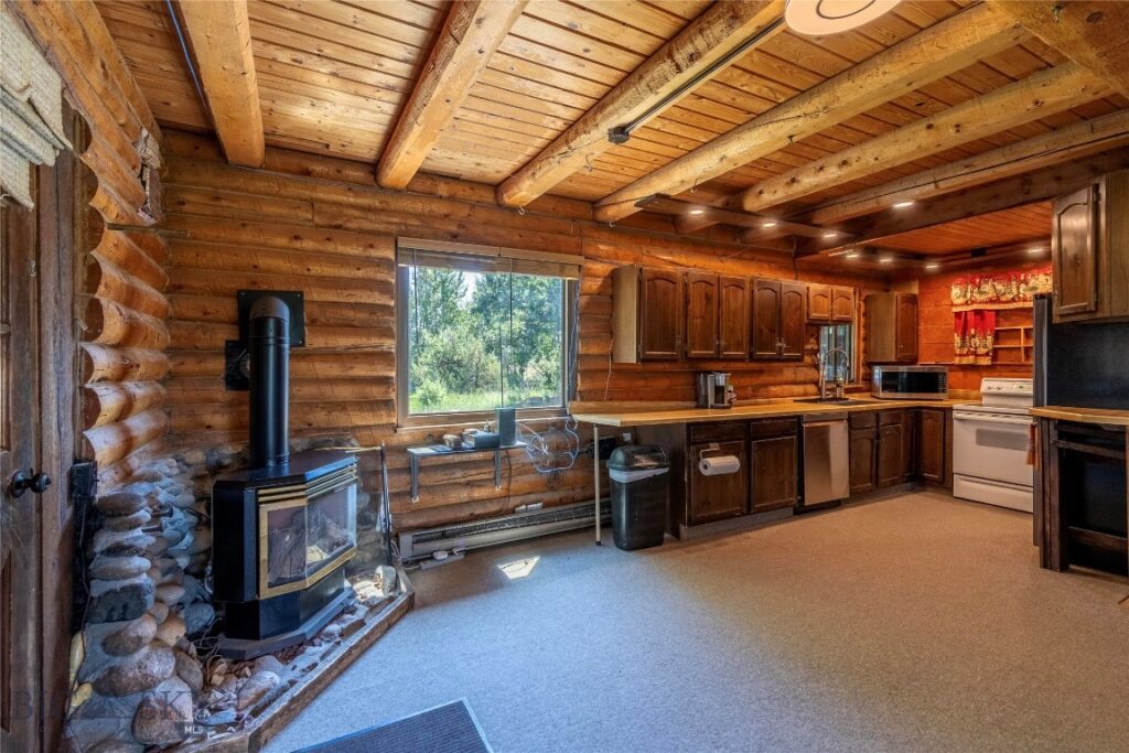 84 Hwy 191, Big Timber MT 59011