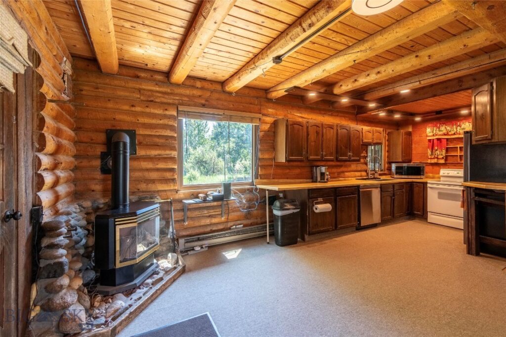 84 Hwy 191, Big Timber MT 59011