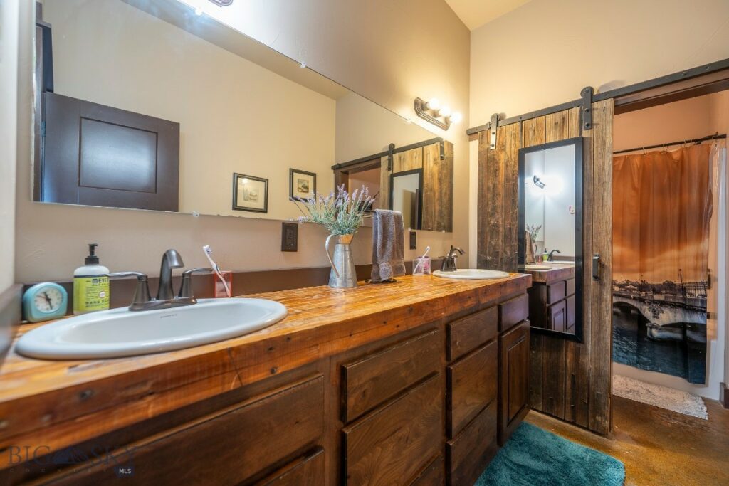 85 Basin Trail Road, Livingston MT 59047