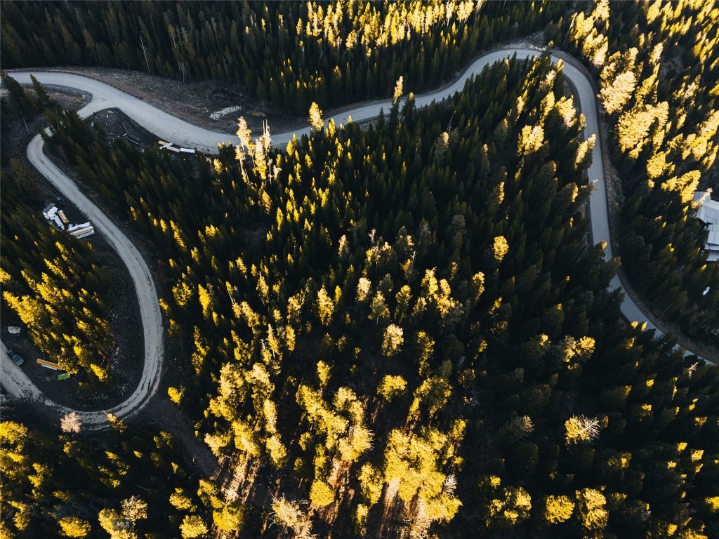 852 Outlook Trail, Big Sky MT 59730