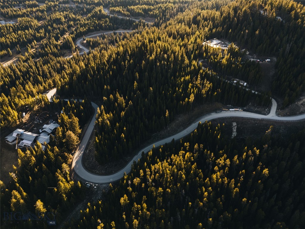 852 Outlook Trail, Big Sky MT 59730