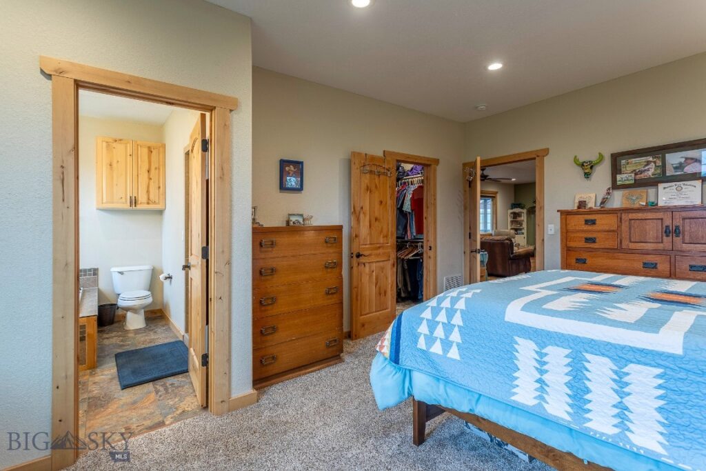 868 Middle Road, Twin Bridges MT 59754