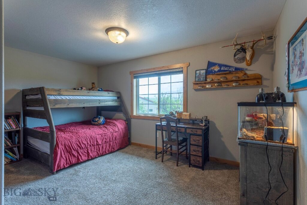 868 Middle Road, Twin Bridges MT 59754