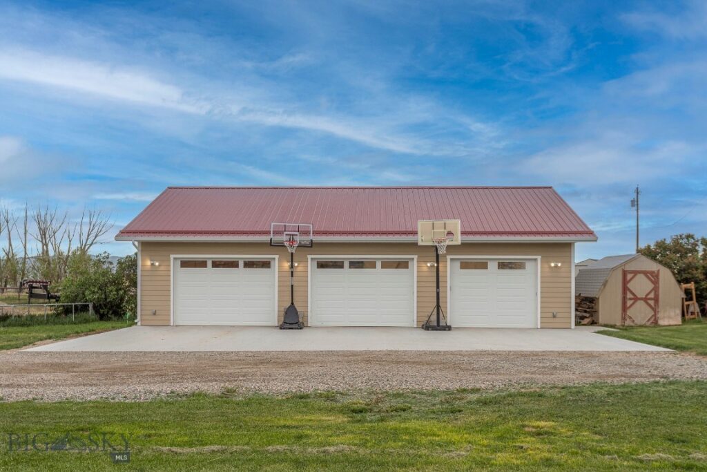 868 Middle Road, Twin Bridges MT 59754