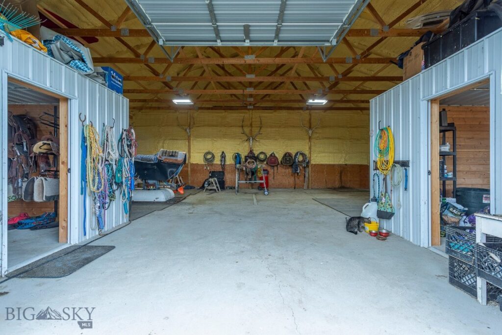 868 Middle Road, Twin Bridges MT 59754