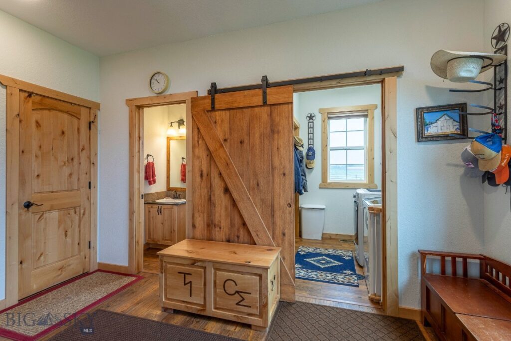 868 Middle Road, Twin Bridges MT 59754