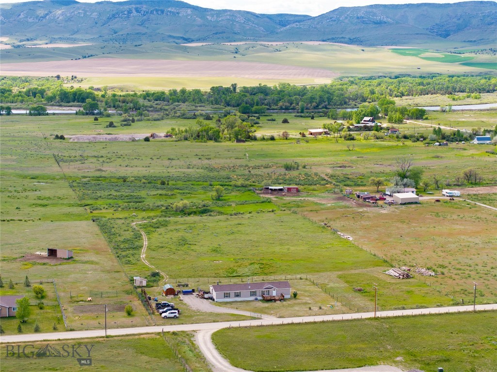 8815 Lazy Elk Road, Three Forks MT 59752