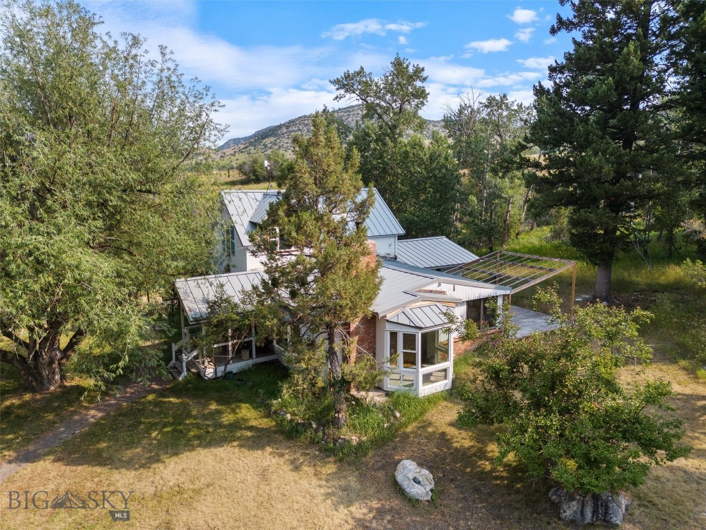 89 Deep Creek, Livingston MT 59047