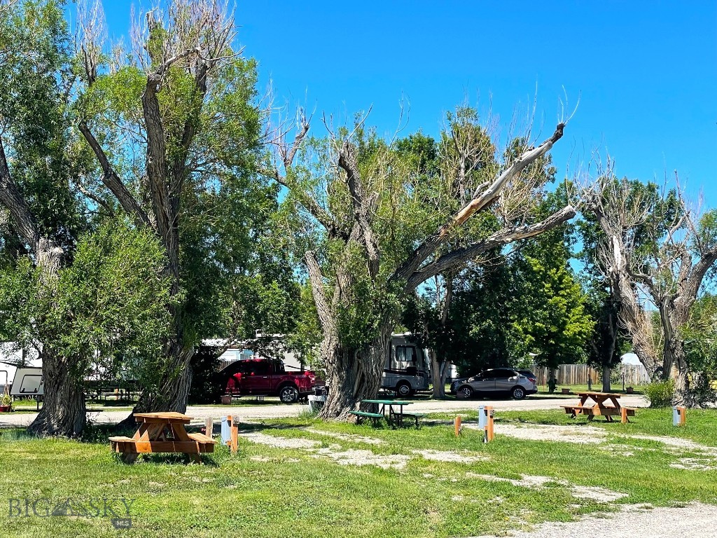 9 & 21 Rogers Lane, Livingston MT 59047