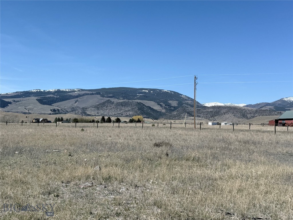 9 Paradise Ranch Road, Livingston MT 59047