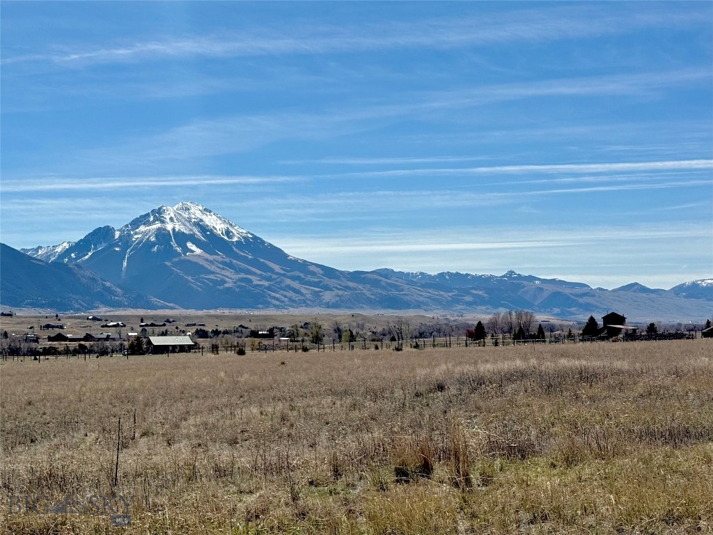 9 Paradise Ranch Road, Livingston MT 59047