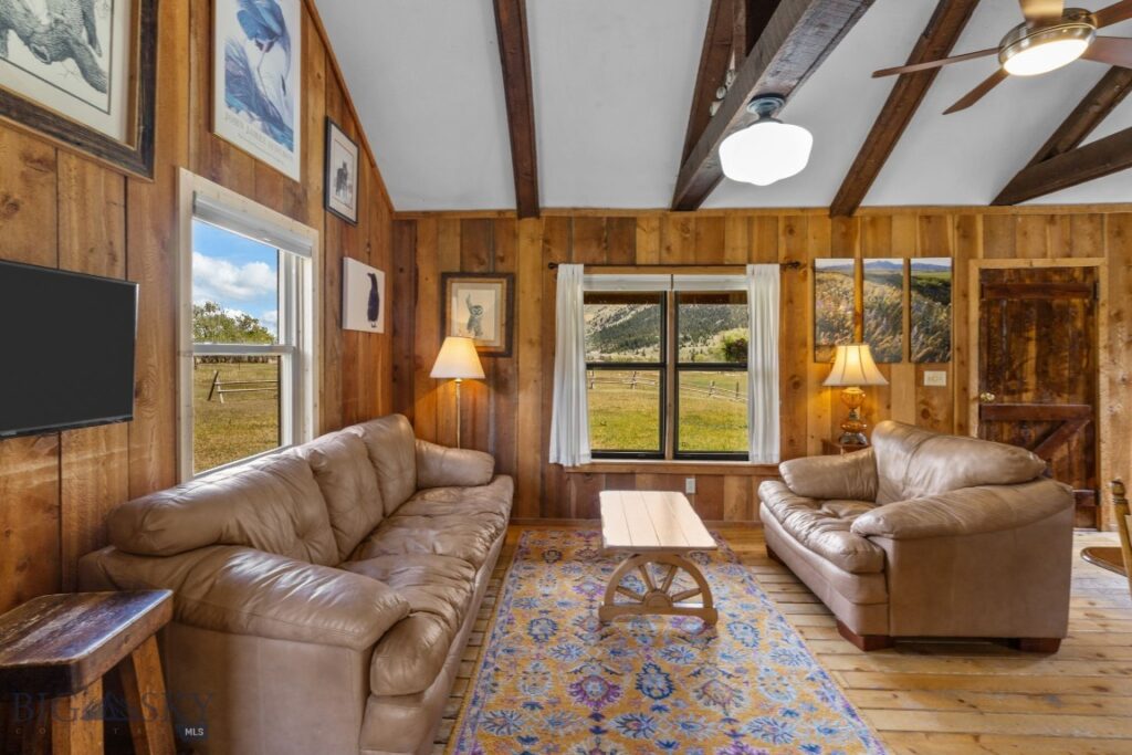 9 Grizzly Meadow Road, Emigrant MT 59027