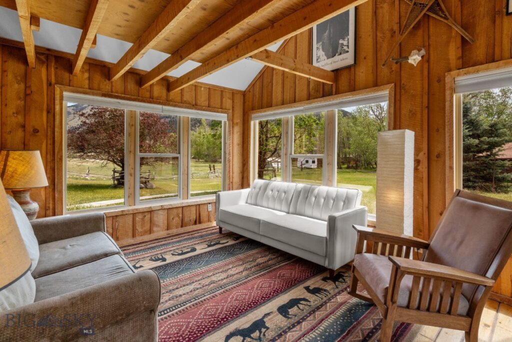 9 Grizzly Meadow Road, Emigrant MT 59027