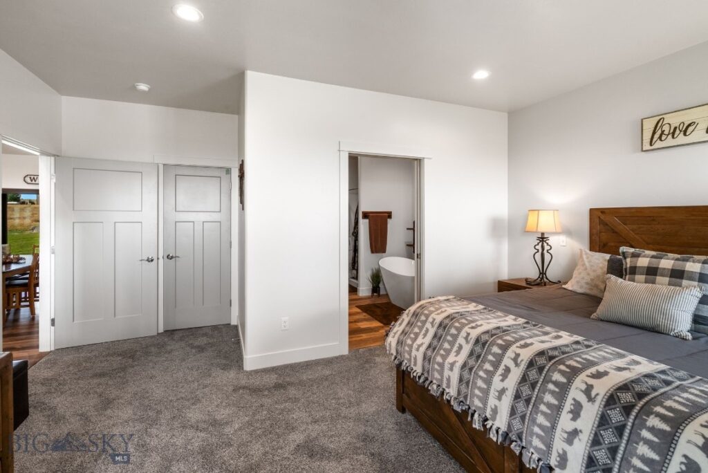 9 Sundust Lane, Twin Bridges MT 59754