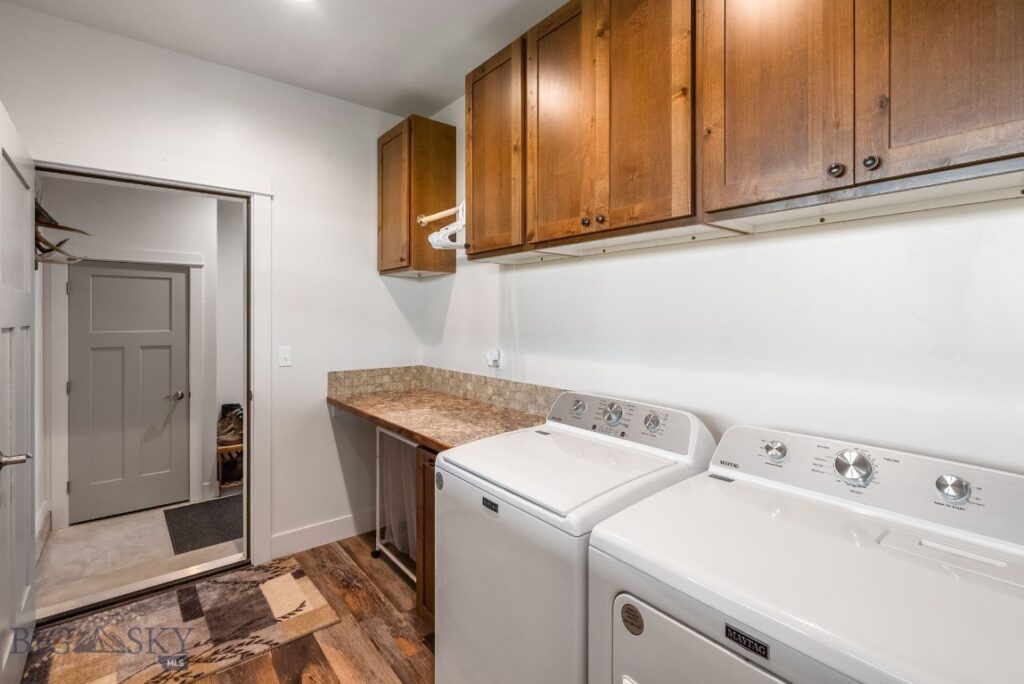 9 Sundust Lane, Twin Bridges MT 59754