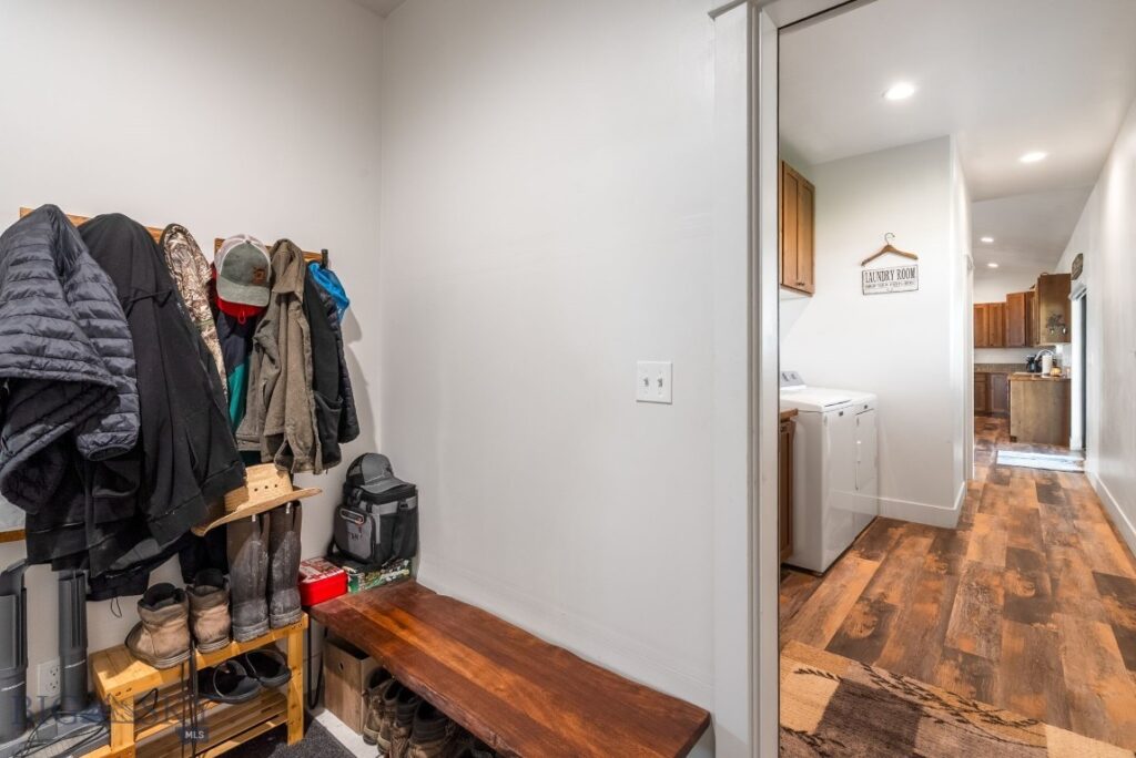 9 Sundust Lane, Twin Bridges MT 59754