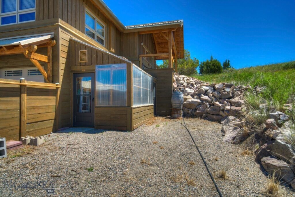 90 Fawn Meadow, Manhattan MT 59741