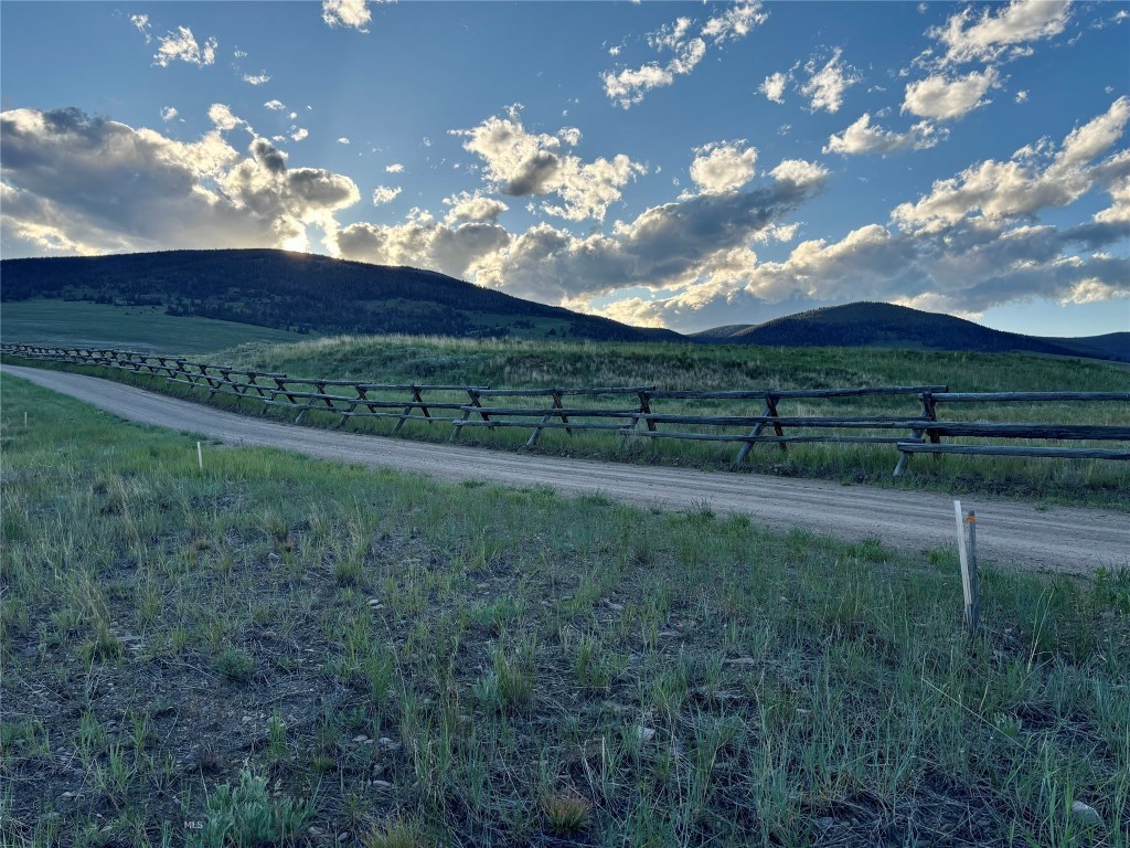 90 Meadow Lake Lane, Polaris MT 59746