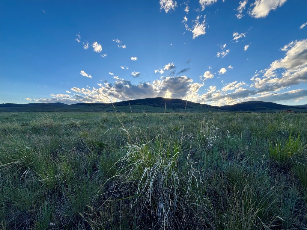 90 Meadow Lake Lane, Polaris MT 59746