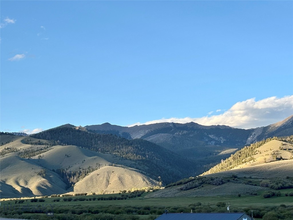 90 Meadow Lake Lane, Polaris MT 59746