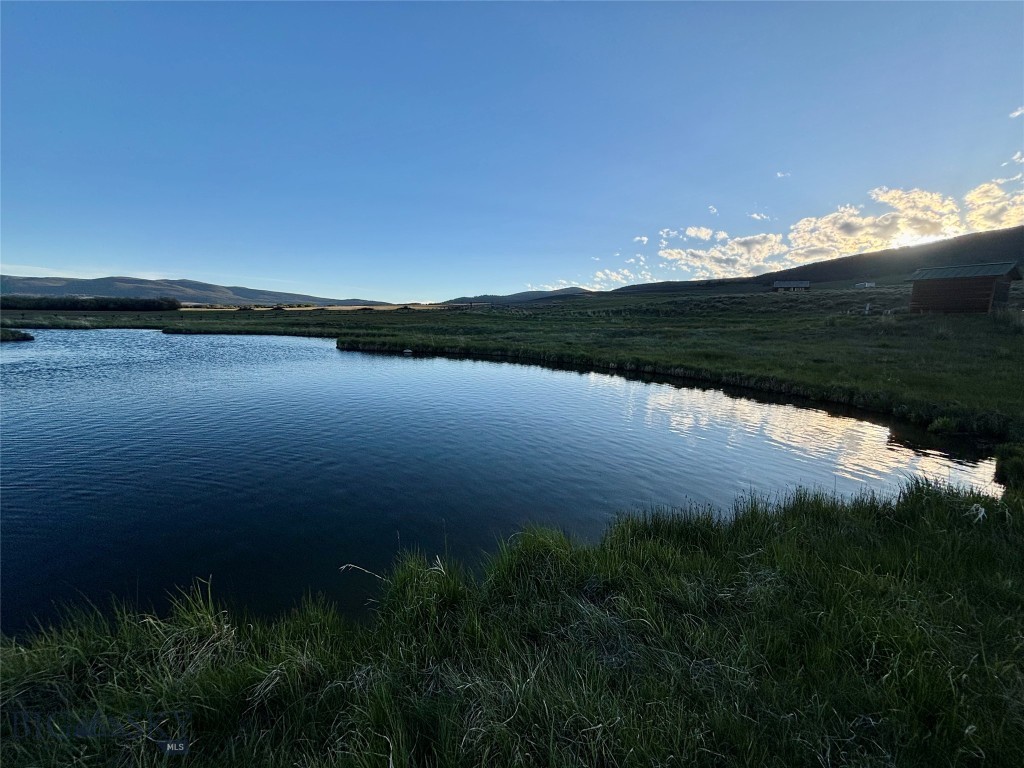 90 Meadow Lake Lane, Polaris MT 59746