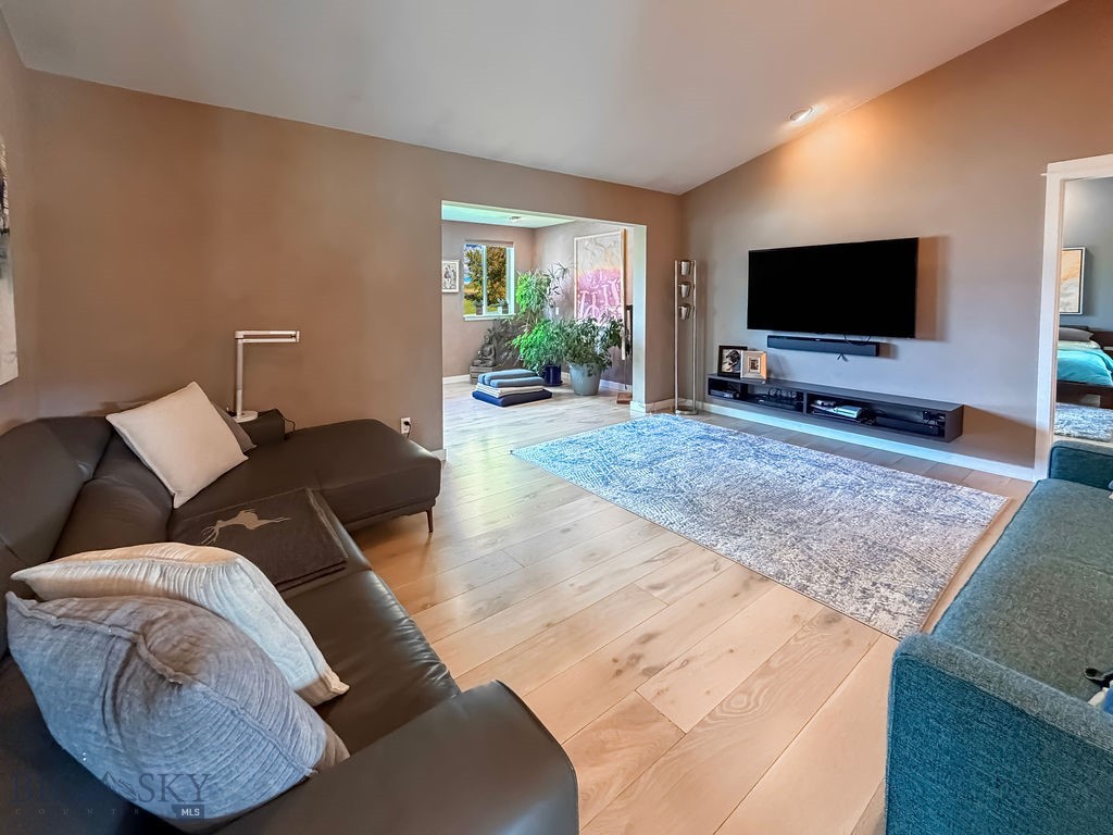 9000 S 19th Avenue, Bozeman MT 59718