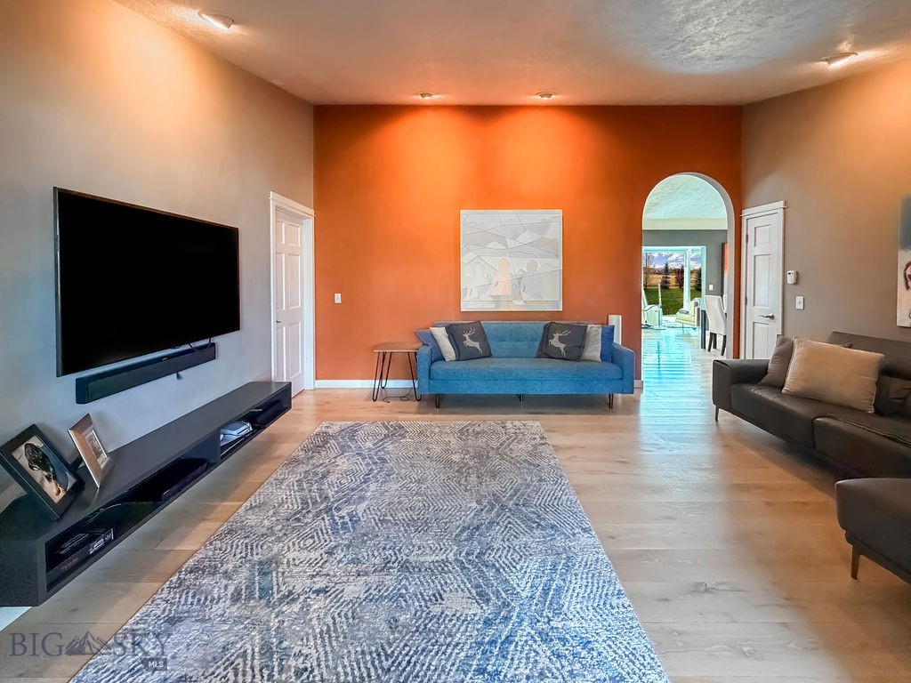 9000 S 19th Avenue, Bozeman MT 59718