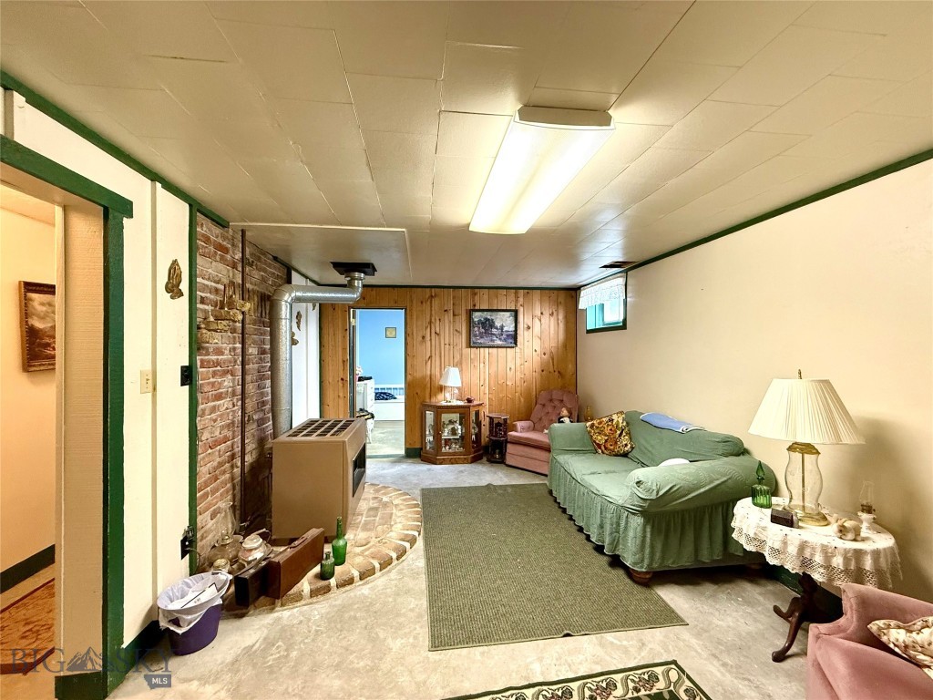 906 Bielenberg Street, Deer Lodge MT 59722