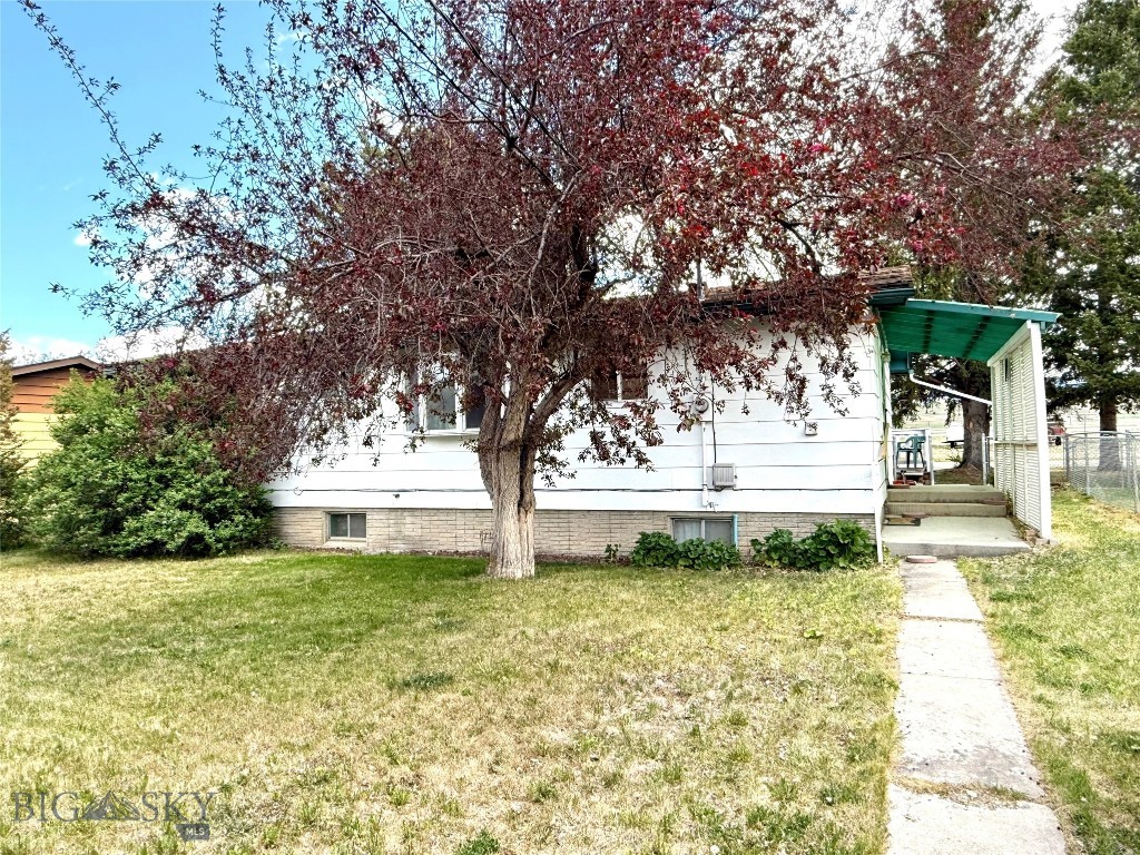 906 Bielenberg Street, Deer Lodge MT 59722