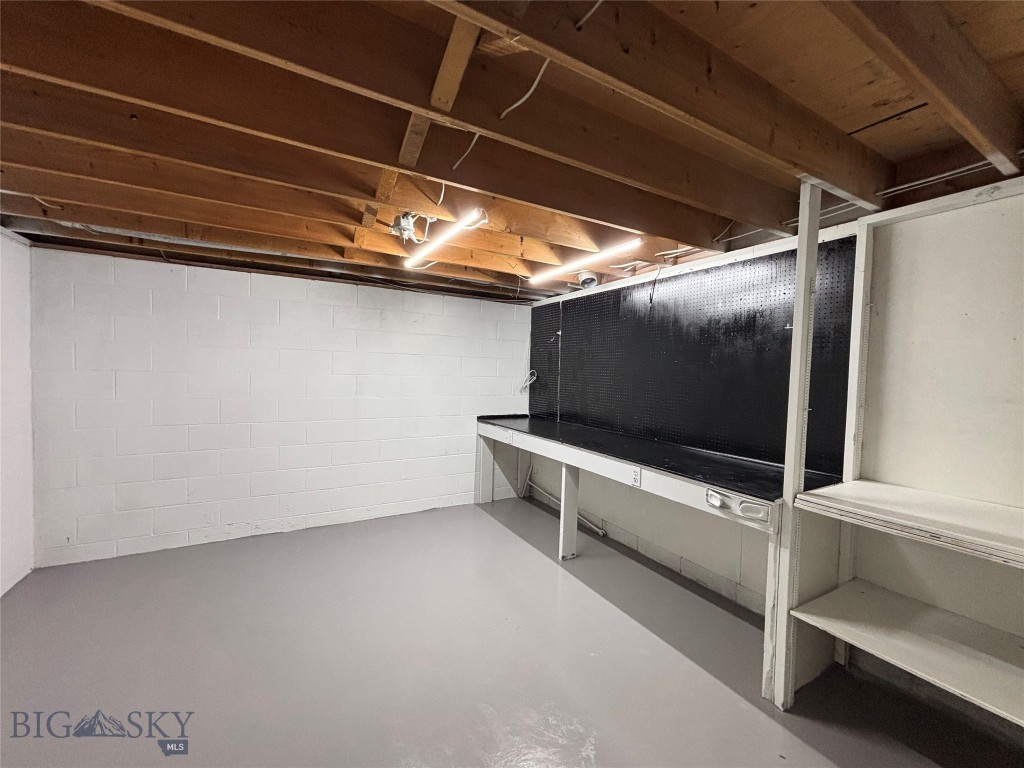 915 E Reeder Street, Dillon MT 59725