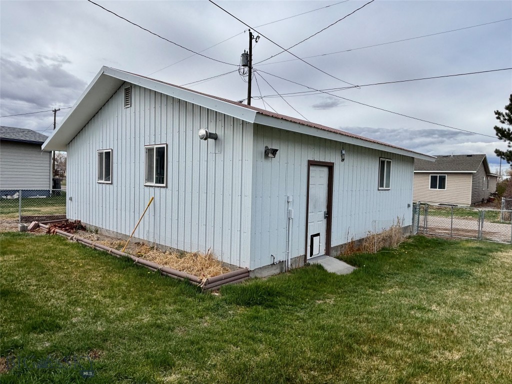 915 E Reeder Street, Dillon MT 59725
