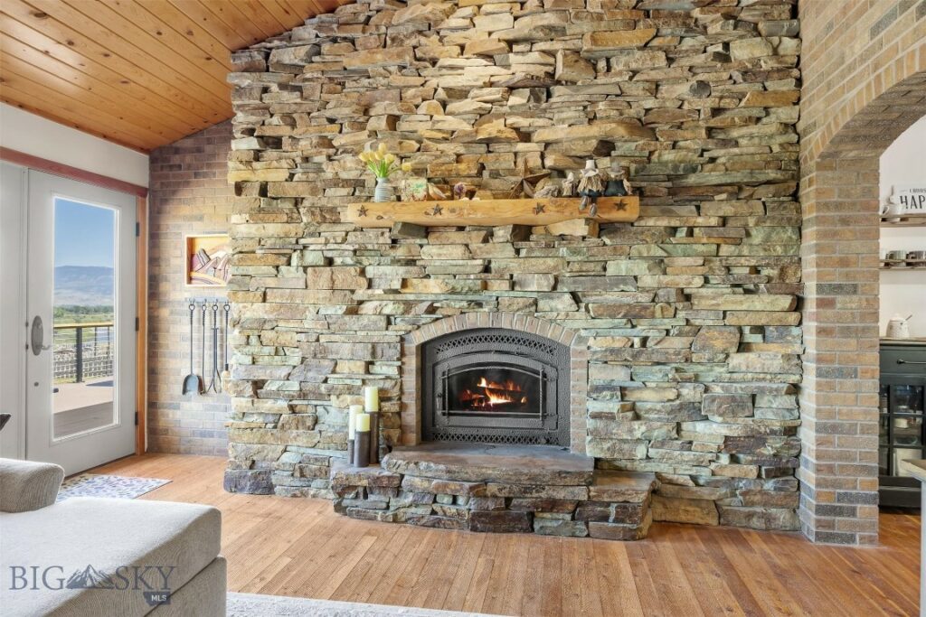 915 Point of Rocks Road, Whitehall MT 59759