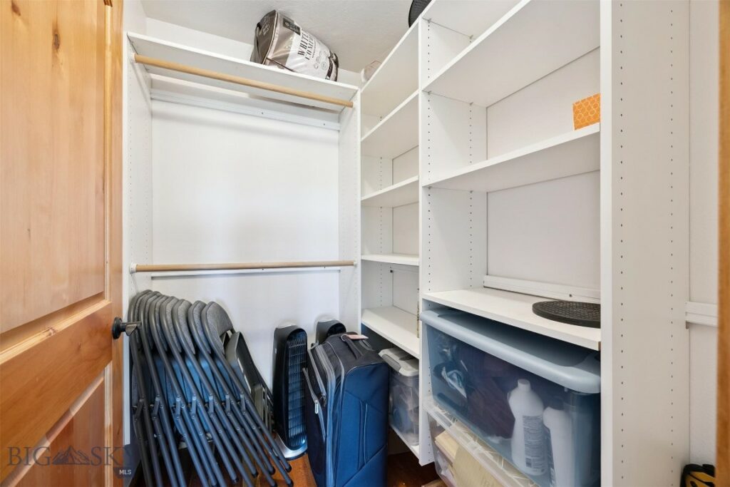 915 Point of Rocks Road, Whitehall MT 59759