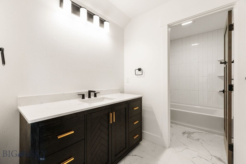 915 Arnold, Bozeman MT 59715