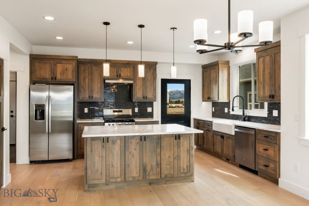 915 Arnold, Bozeman MT 59715