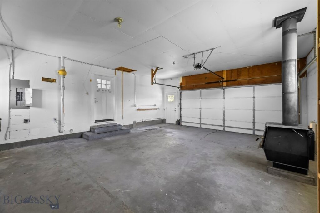 9155 S 19th Avenue, Bozeman MT 59718