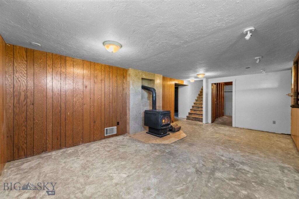 9155 S 19th Avenue, Bozeman MT 59718